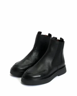Kikie flat platform