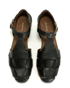 Lain flats