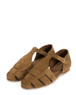 Lain flats