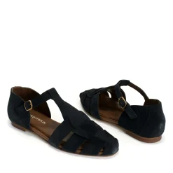 Lain flats