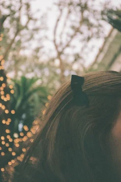 Nabie hair clip petite bow