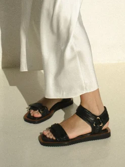 Shantell flats